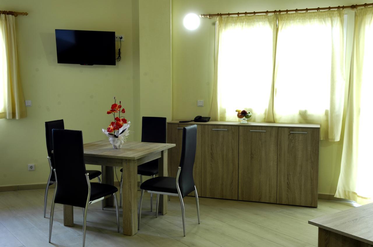 Apartamentos Giuliano Empuriabrava Buitenkant foto