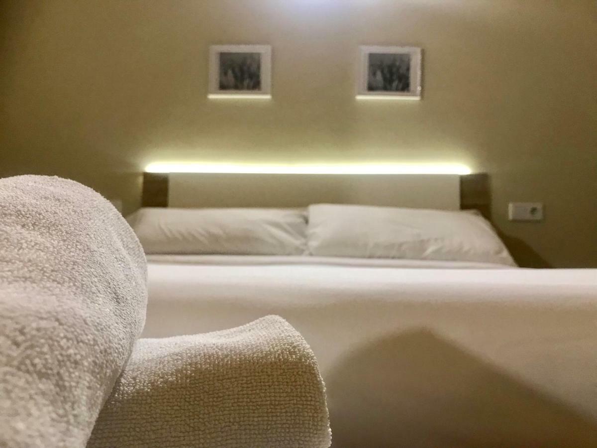 Apartamentos Giuliano Empuriabrava Buitenkant foto